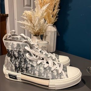 Men’s High top Dior Sneakers
